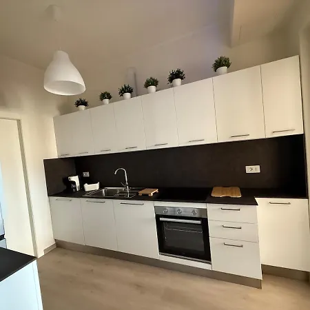 Apartament La Casa Di Alba *